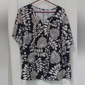 Elegant Black and White Leaf Print Blouse